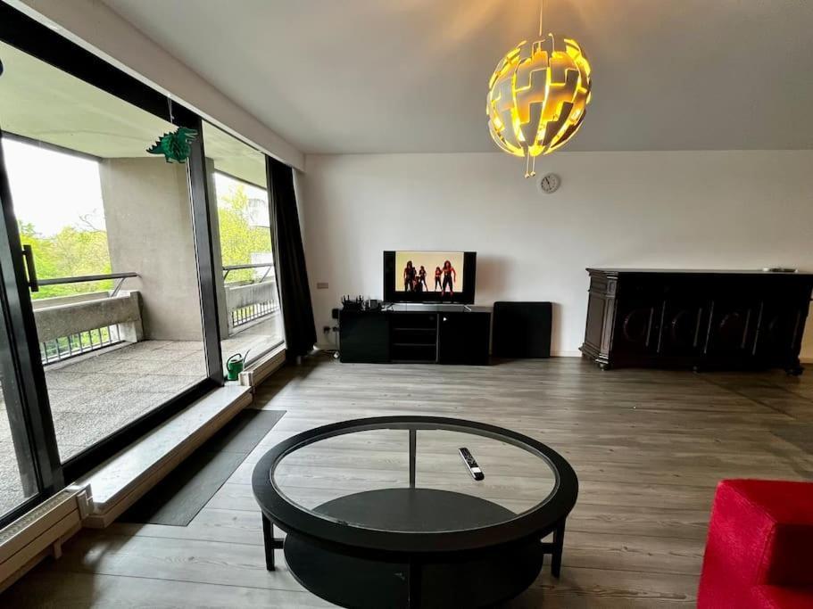 Big Apartment With Parking In أنتويرب المظهر الخارجي الصورة