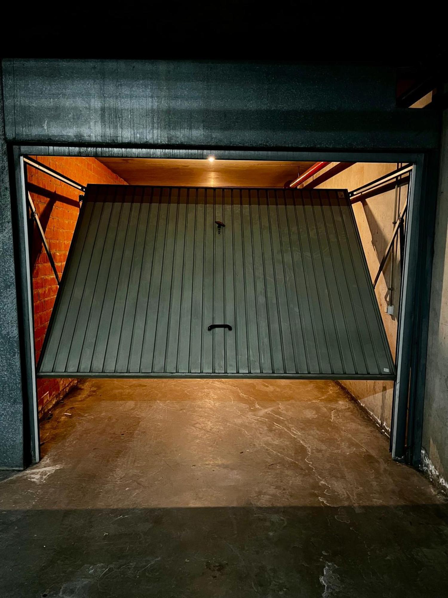 Big Apartment With Parking In أنتويرب المظهر الخارجي الصورة