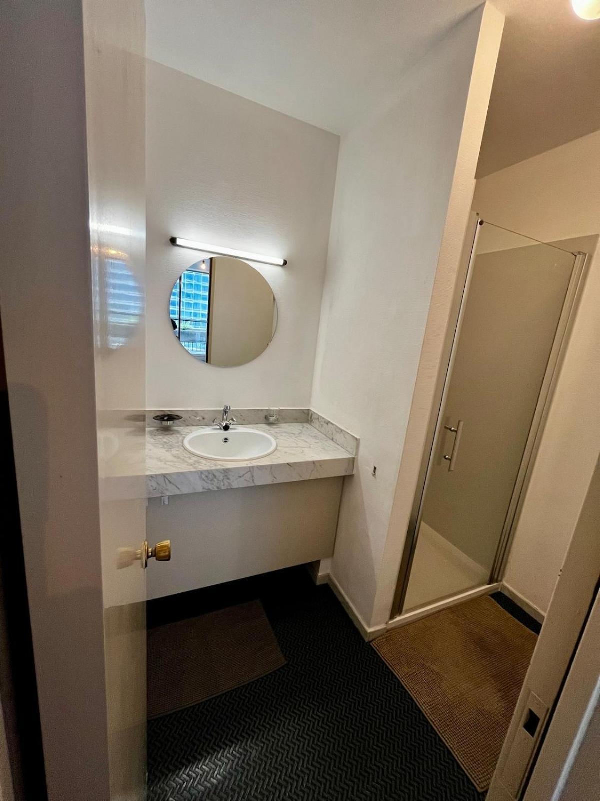 Big Apartment With Parking In أنتويرب المظهر الخارجي الصورة