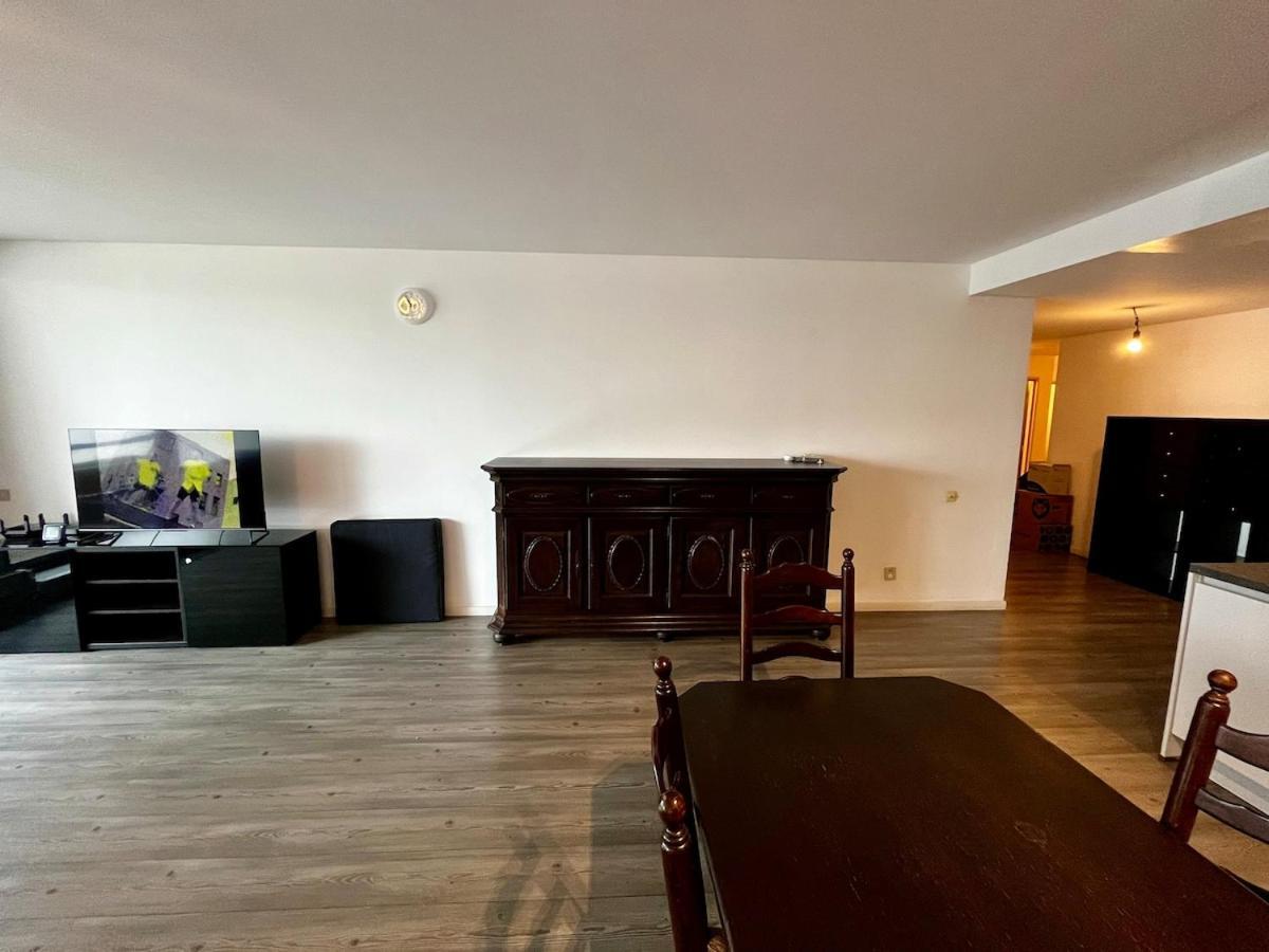 Big Apartment With Parking In أنتويرب المظهر الخارجي الصورة