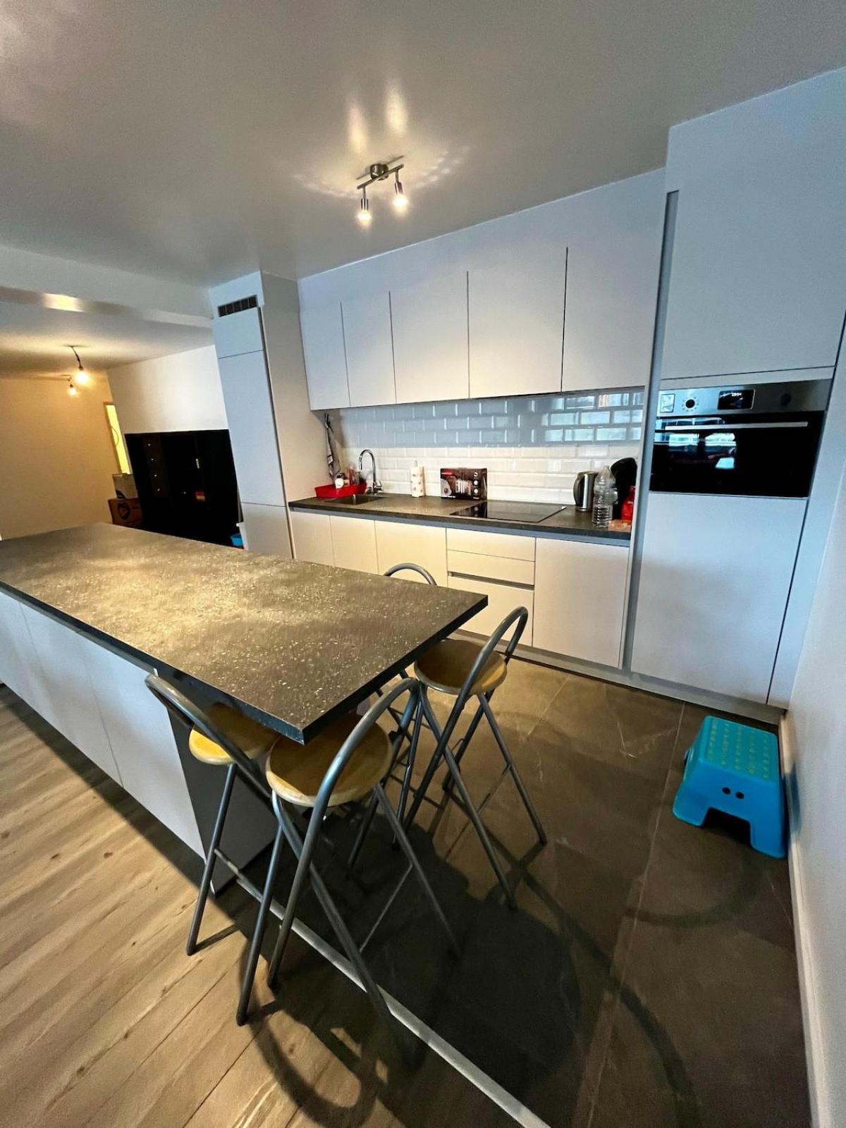 Big Apartment With Parking In أنتويرب المظهر الخارجي الصورة
